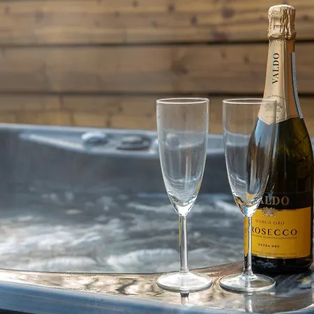 Villa Beveren - Still Rabbit - Hot Tub - Yorkshire