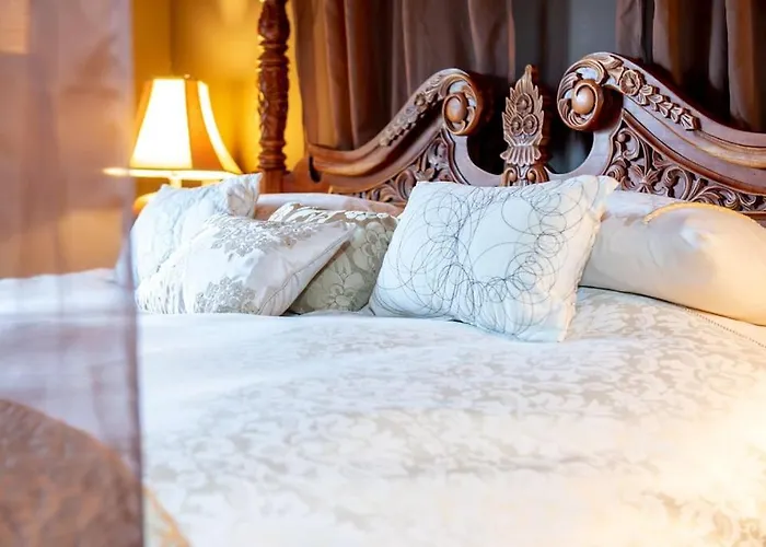 Beveren - Still Rabbit - Hot Tub - Yorkshire Villa Selby