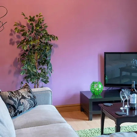 Willa Beveren - Still Rabbit - Hot Tub - Yorkshire