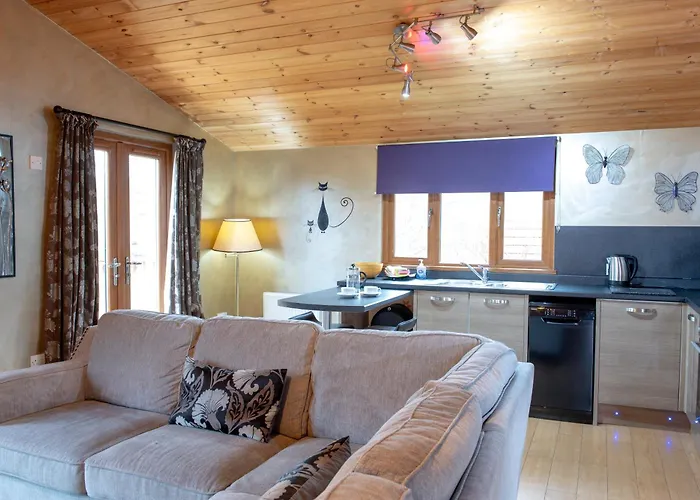 Willa Beveren - Still Rabbit - Hot Tub - Yorkshire